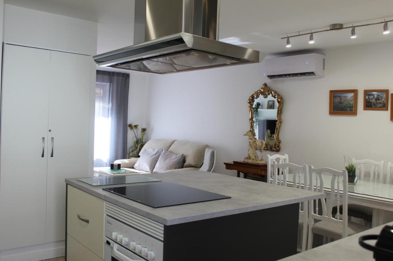 Calle Huelva By Casaturistica Appartement